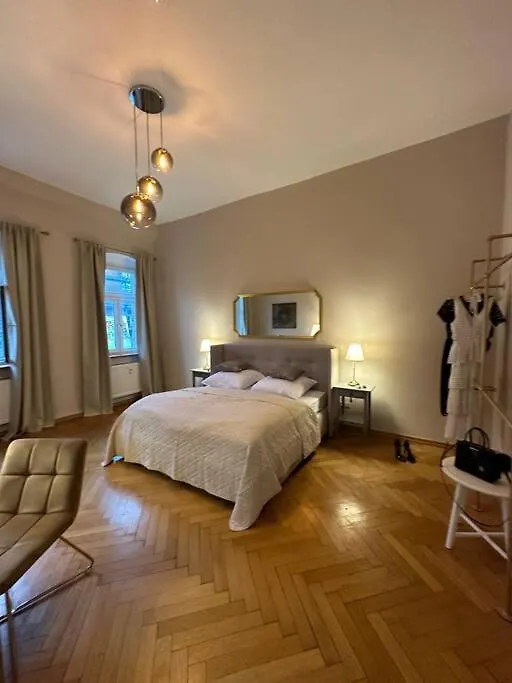 Stilvolle Wohnung In Bestlage Bayreuth