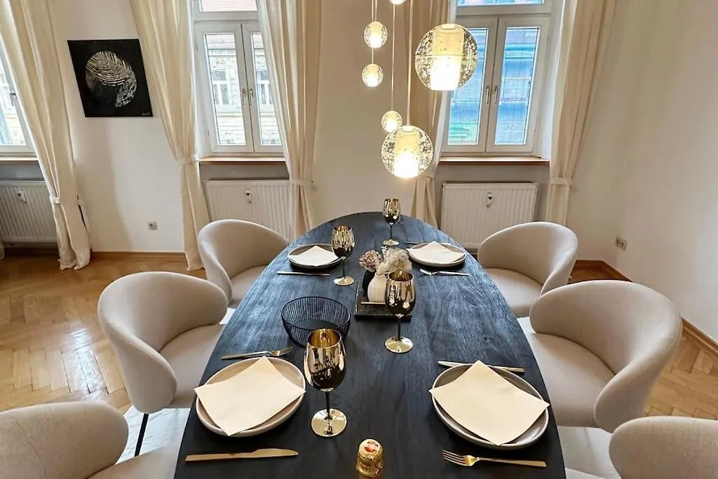 Stilvolle Wohnung In Bestlage Bayreuth Apartment